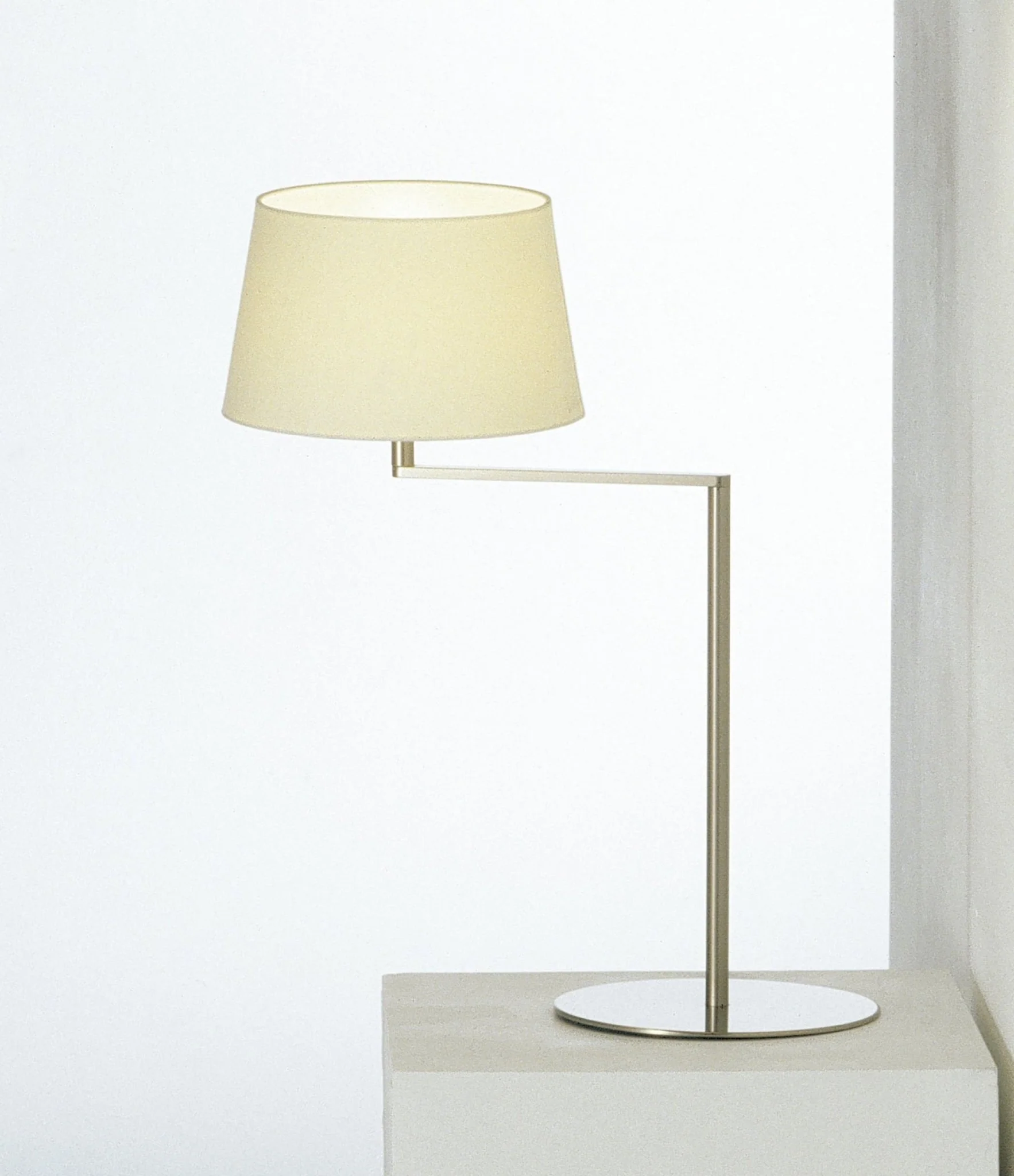 products.gallery.thumbnail_alt