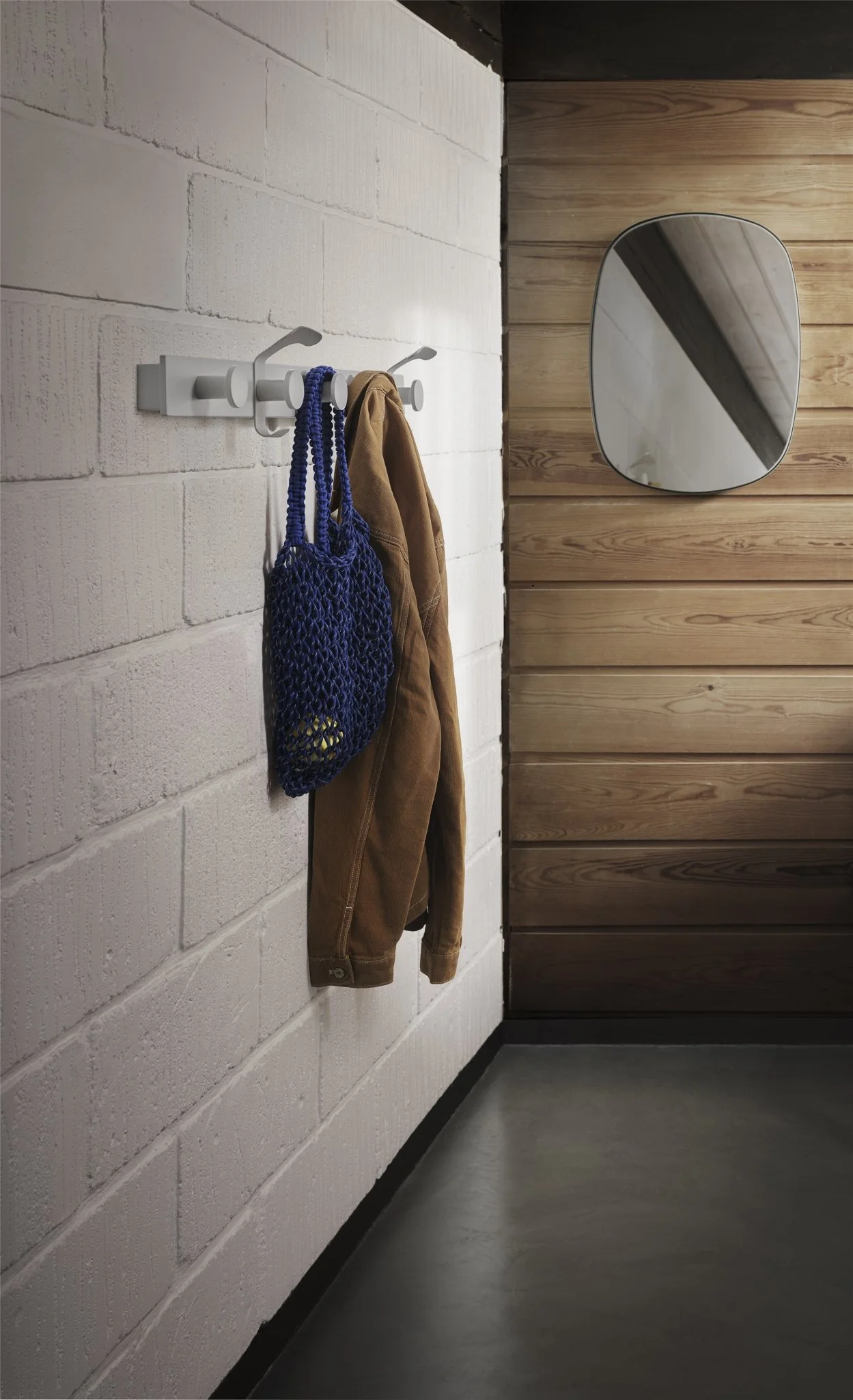 products.gallery.thumbnail_alt