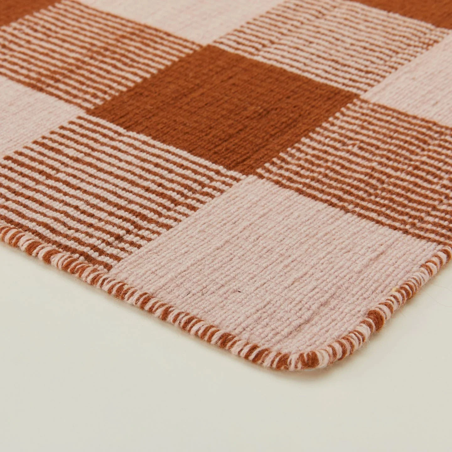 products.gallery.thumbnail_alt