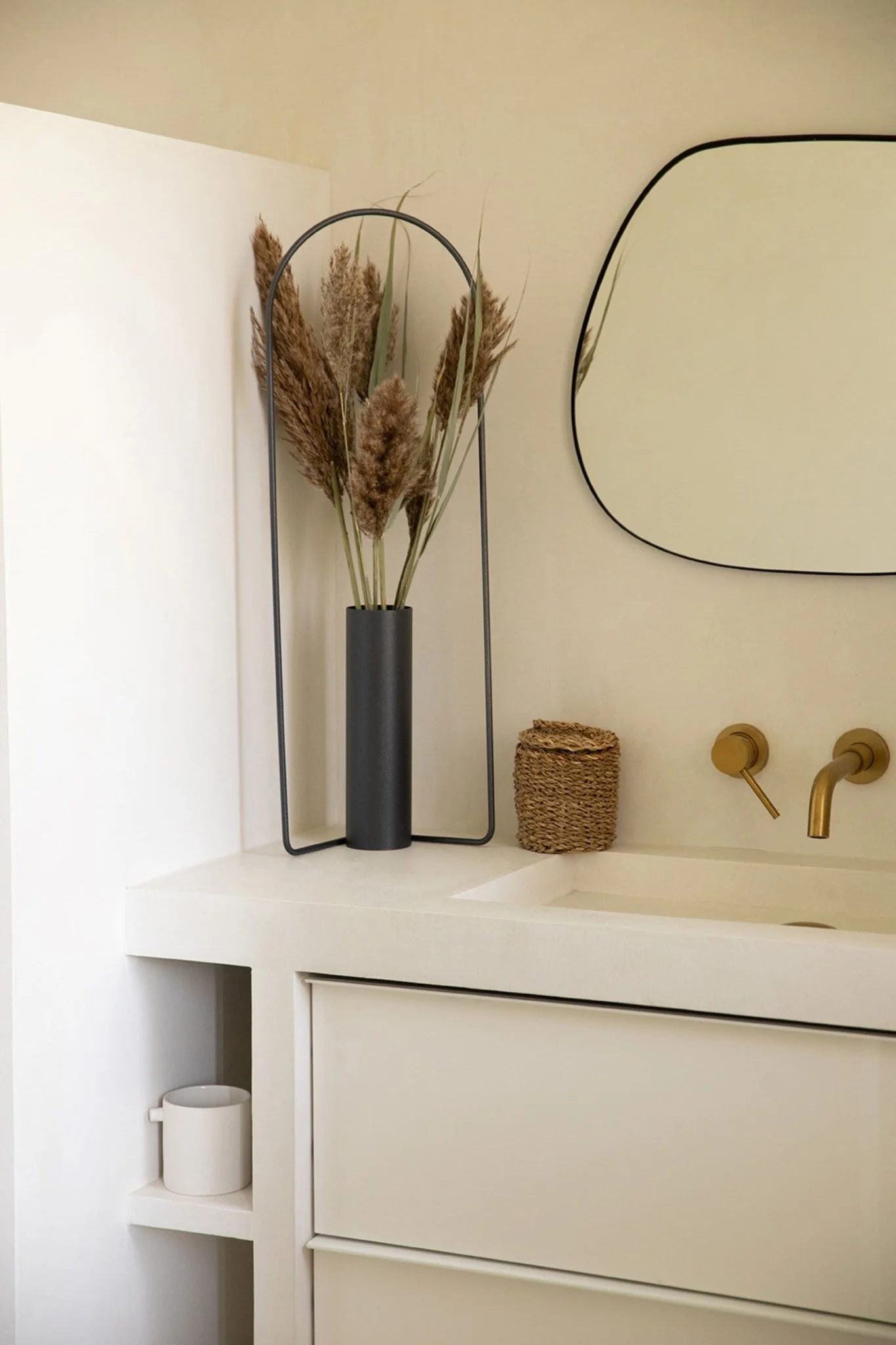 products.gallery.thumbnail_alt