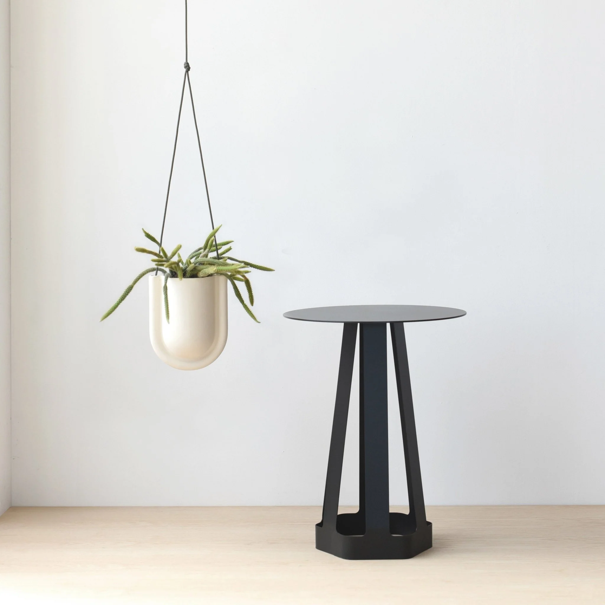 products.gallery.thumbnail_alt