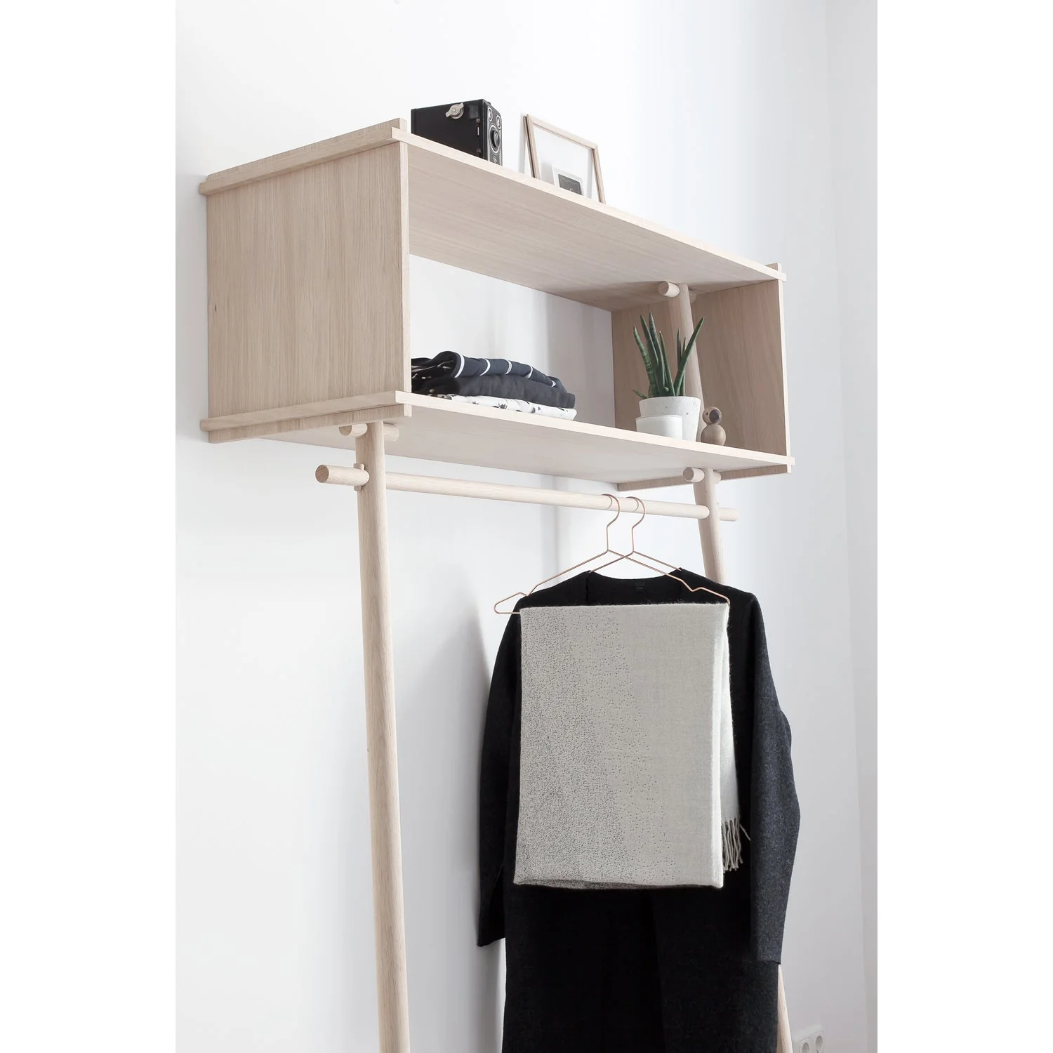 products.gallery.thumbnail_alt
